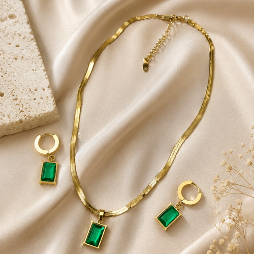 Snake Chain Pendant Necklace Set